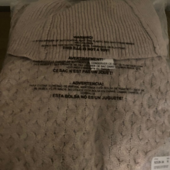 30 + ITEMS: Maternity bundle wardrobe - Picture 9 of 11